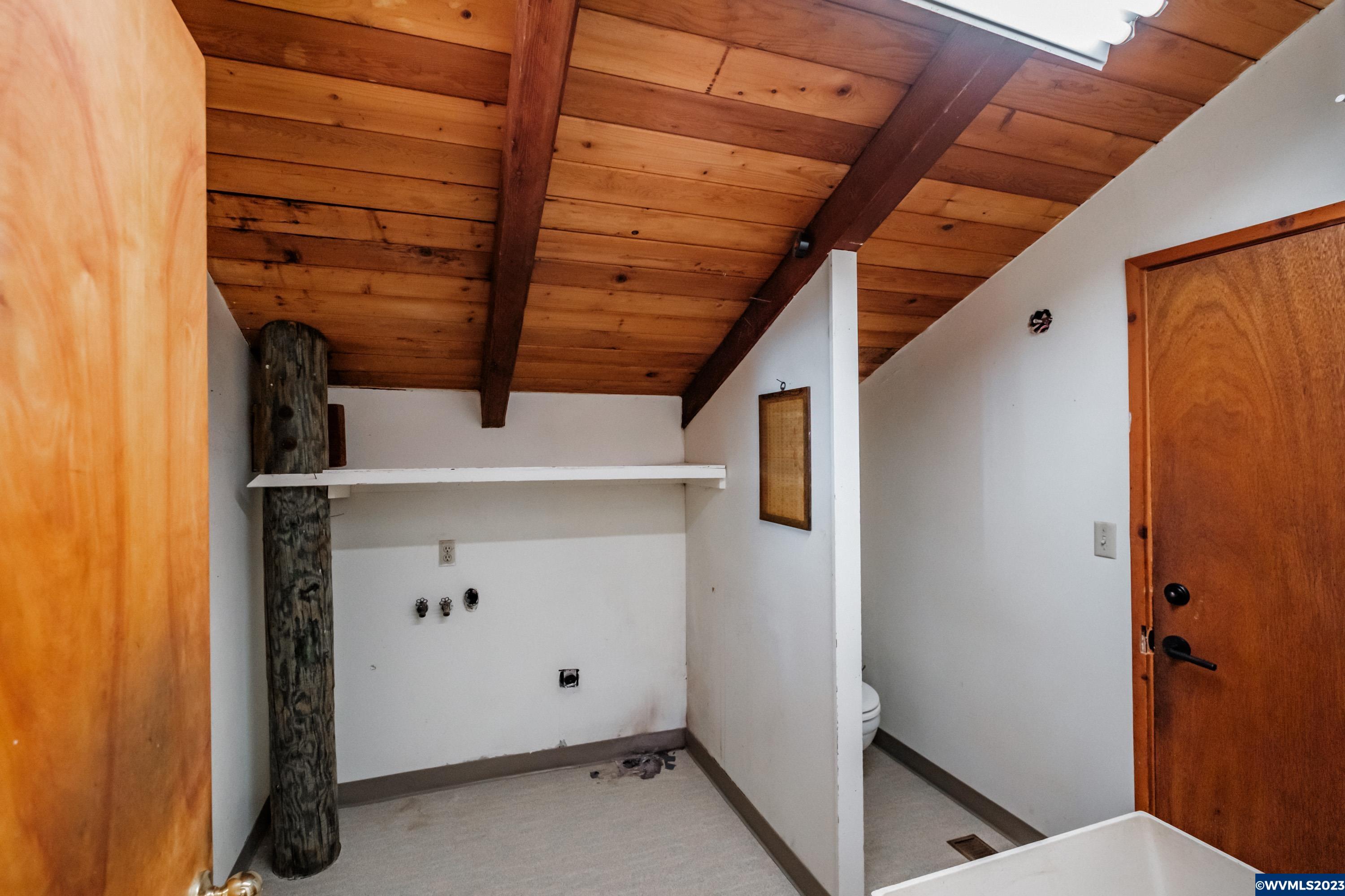 6840 Macleay Road Southeast Salem, OR 97317 - Photo 33 of 41 Gallery Image 33