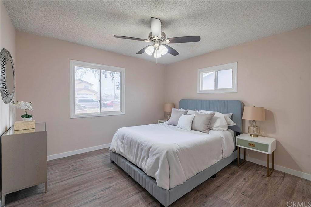 10941 Mac Street Anaheim, CA 92804 - Photo 26 of 41 a bedroom with a bed and a window