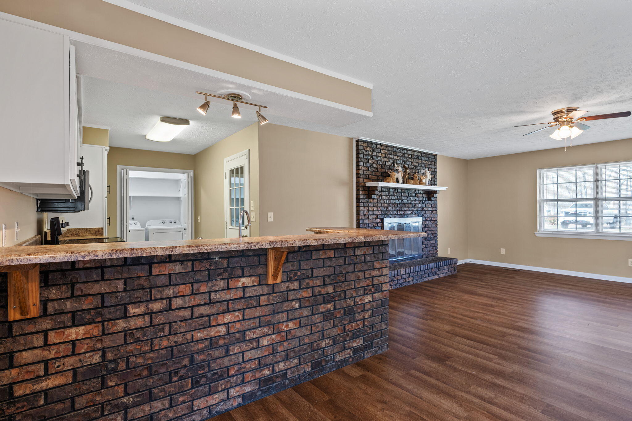 1011 Grand Center Road Chickamauga, GA 30707 - Photo 12 of 28 13-web-or-mls-DSC_2742