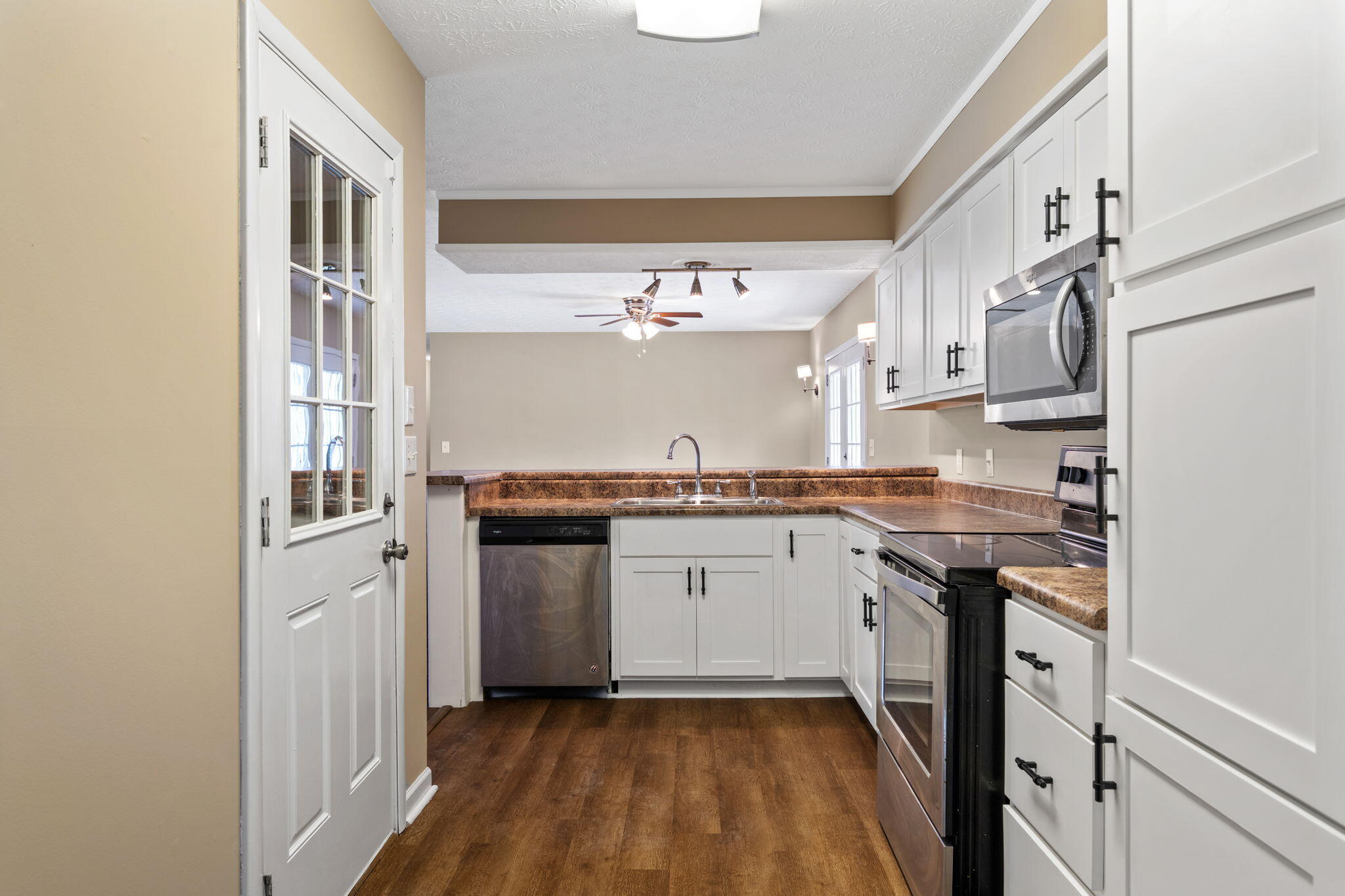 1011 Grand Center Road Chickamauga, GA 30707 - Photo 4 of 28 5-web-or-mls-DSC_2718