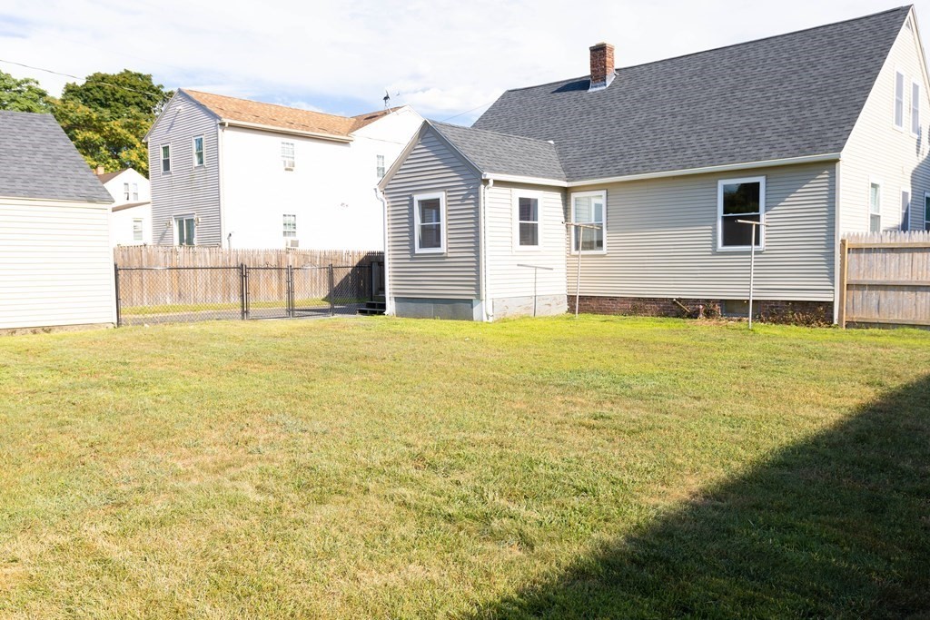 10 Spring Street South Hadley, MA 01075 - Photo 5 of 36 Gallery Image 5