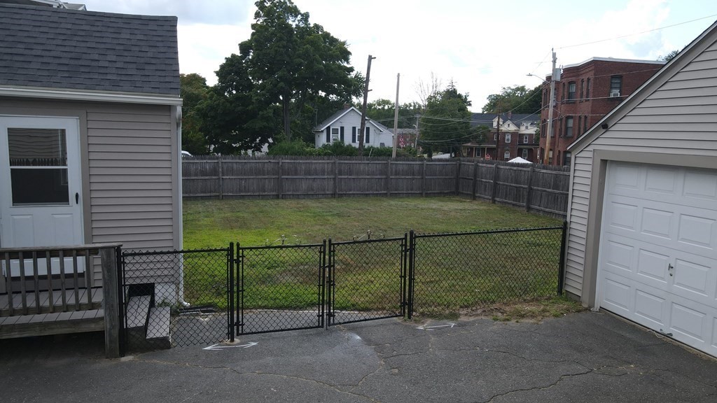 10 Spring Street South Hadley, MA 01075 - Photo 7 of 36 Gallery Image 7