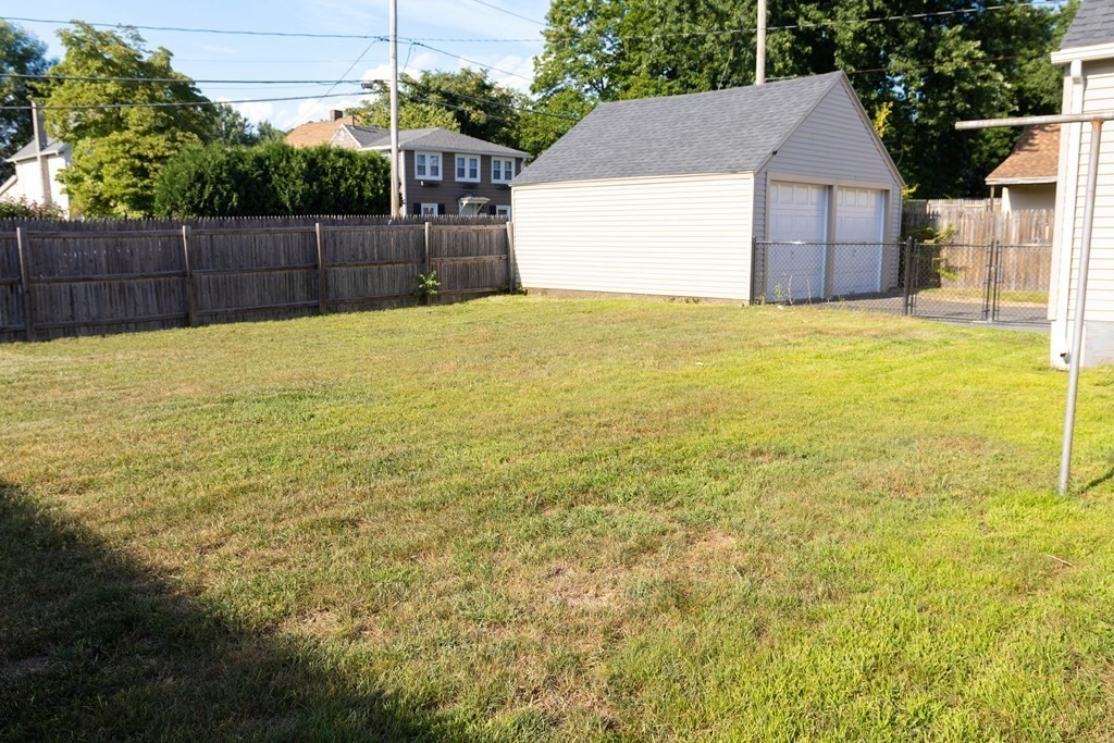 10 Spring Street South Hadley, MA 01075 - Photo 8 of 36 Gallery Image 8