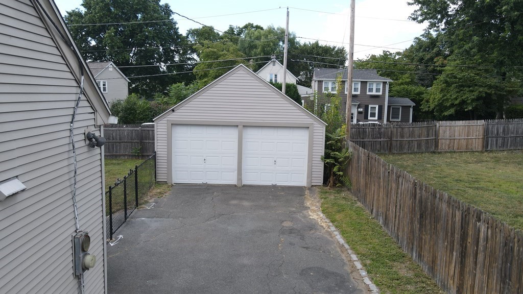 10 Spring Street South Hadley, MA 01075 - Photo 10 of 36 Gallery Image 10