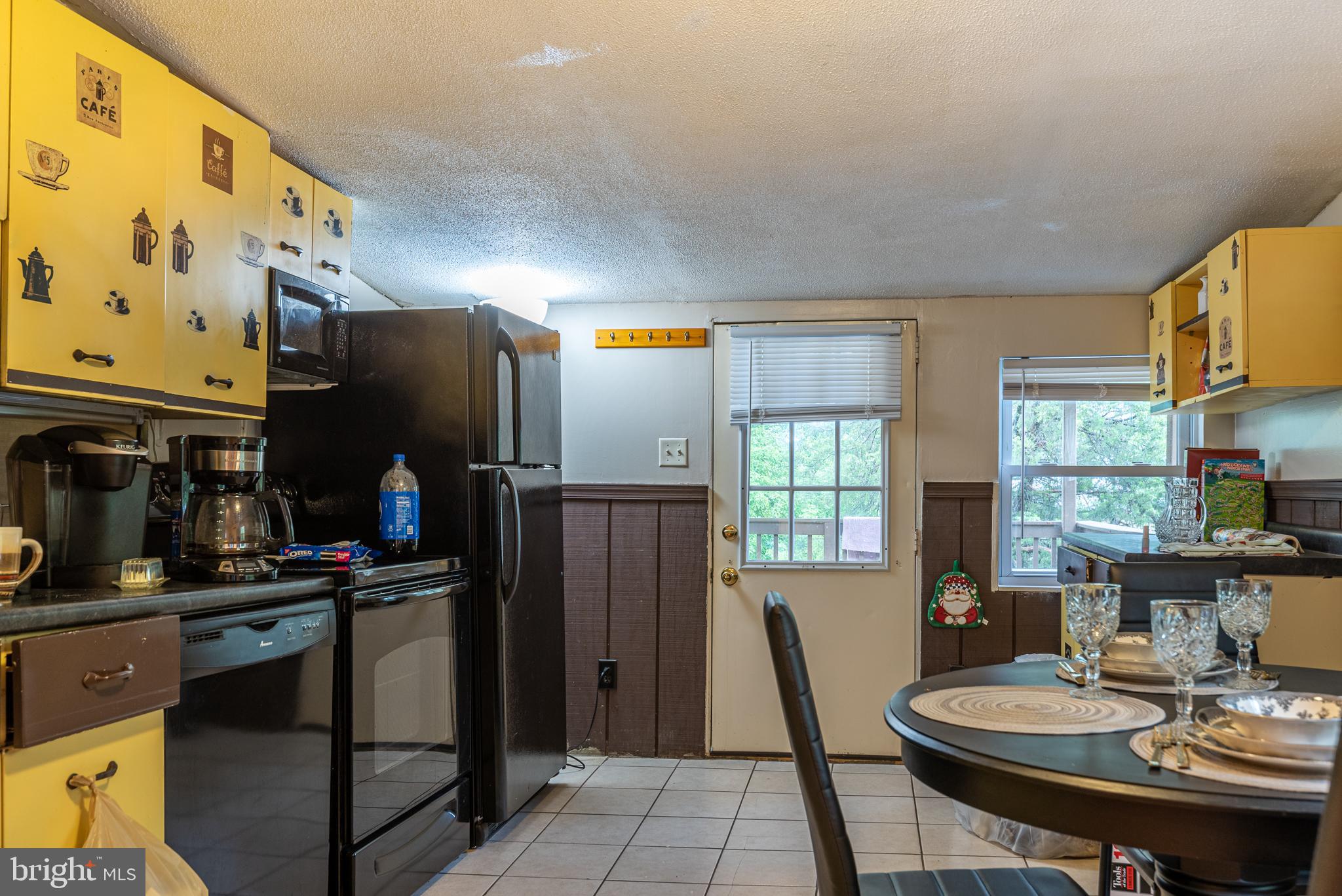 22 Morris Road Quakertown, PA 18951 - Photo 20 of 28 2nd Flr Eat in Kitchen