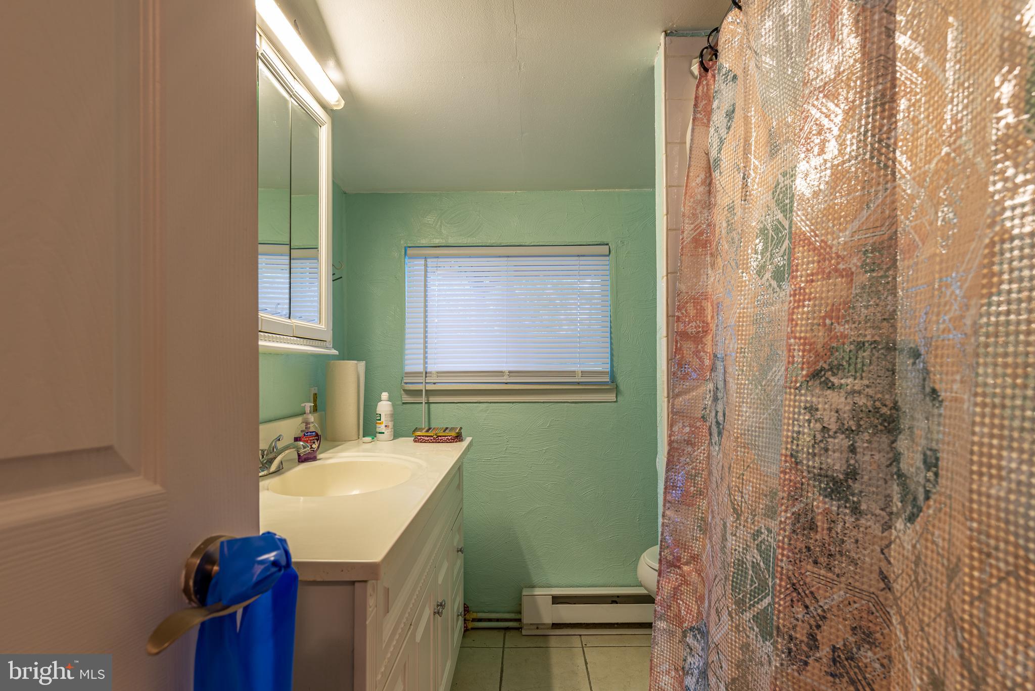 22 Morris Road Quakertown, PA 18951 - Photo 25 of 28 2nd Flr Bath