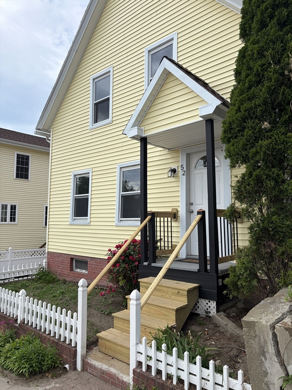 52 Harrison Street Worcester, MA 01604 - Photo 2 of 32