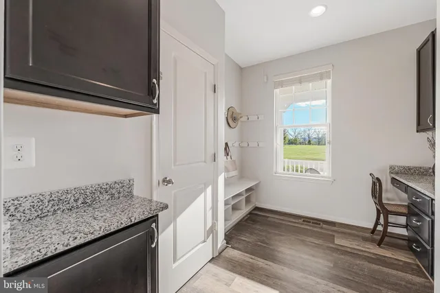 $899,000 | 12080 Sunflower Field Place, Lovettsville, VA 20180