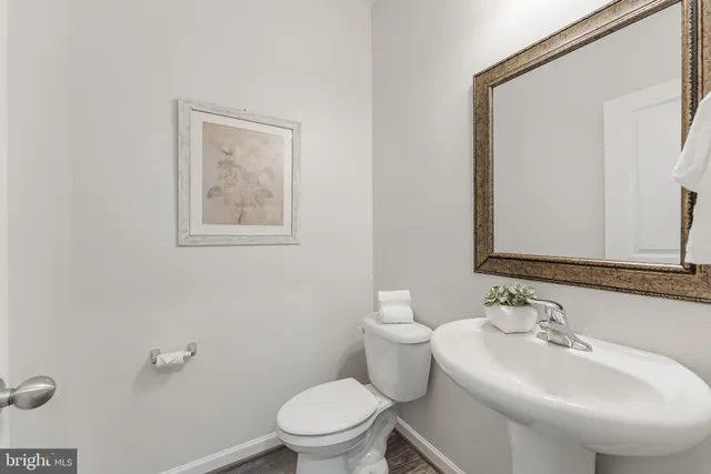 $899,000 | 12080 Sunflower Field Place, Lovettsville, VA 20180