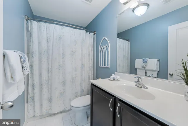 $899,000 | 12080 Sunflower Field Place, Lovettsville, VA 20180