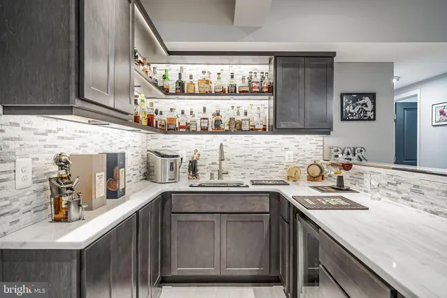 $899,000 | 12080 Sunflower Field Place, Lovettsville, VA 20180