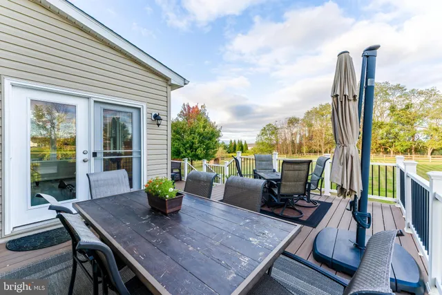 $899,000 | 12080 Sunflower Field Place, Lovettsville, VA 20180