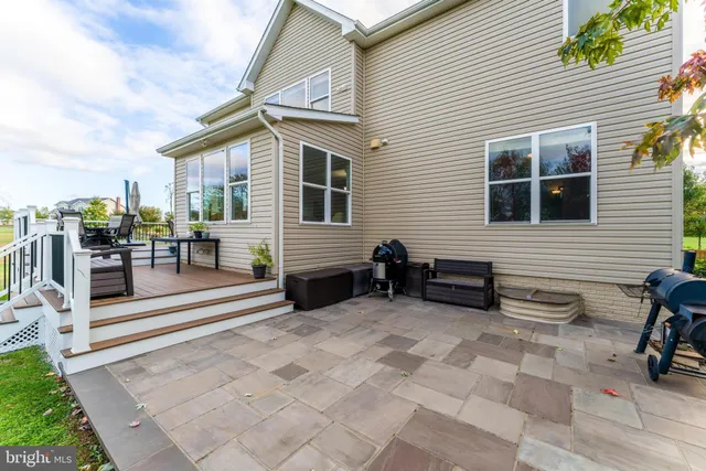 $899,000 | 12080 Sunflower Field Place, Lovettsville, VA 20180