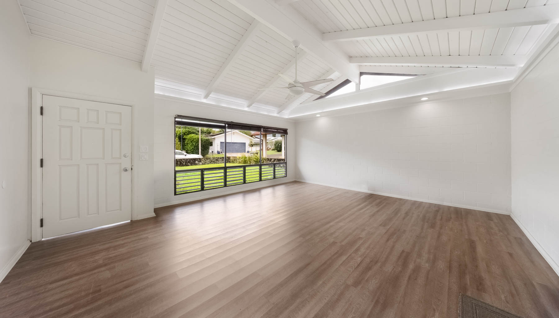 328 Molo Street Kapaa, HI 96746 - Photo 3 of 30 a view of a livingroom with wooden floor