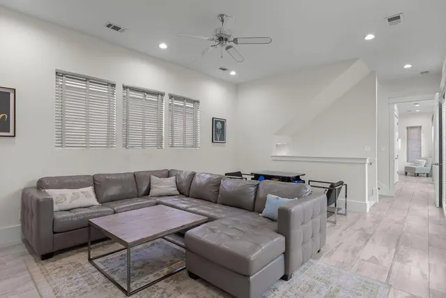 $2,395,000 | 33 Caicos Cay, Destin, FL 32541