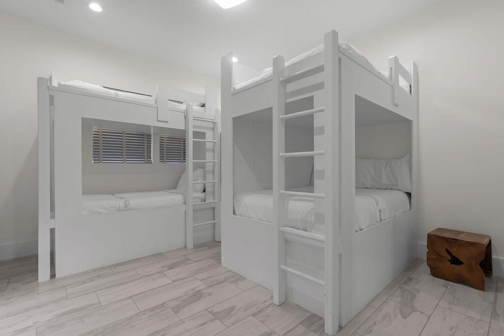 33 Caicos Cay Destin, FL 32541 - Photo 74 of 99 Third Floor Bunk Room
