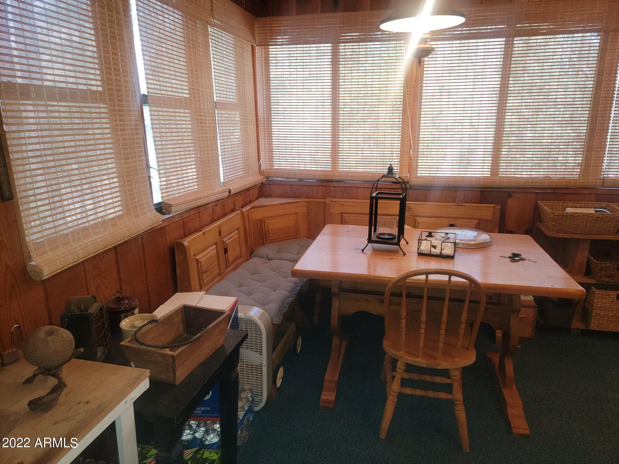 391 West Diamond Road Payson, AZ 85541 - Photo 4 of 33 a dining room with furniture and window