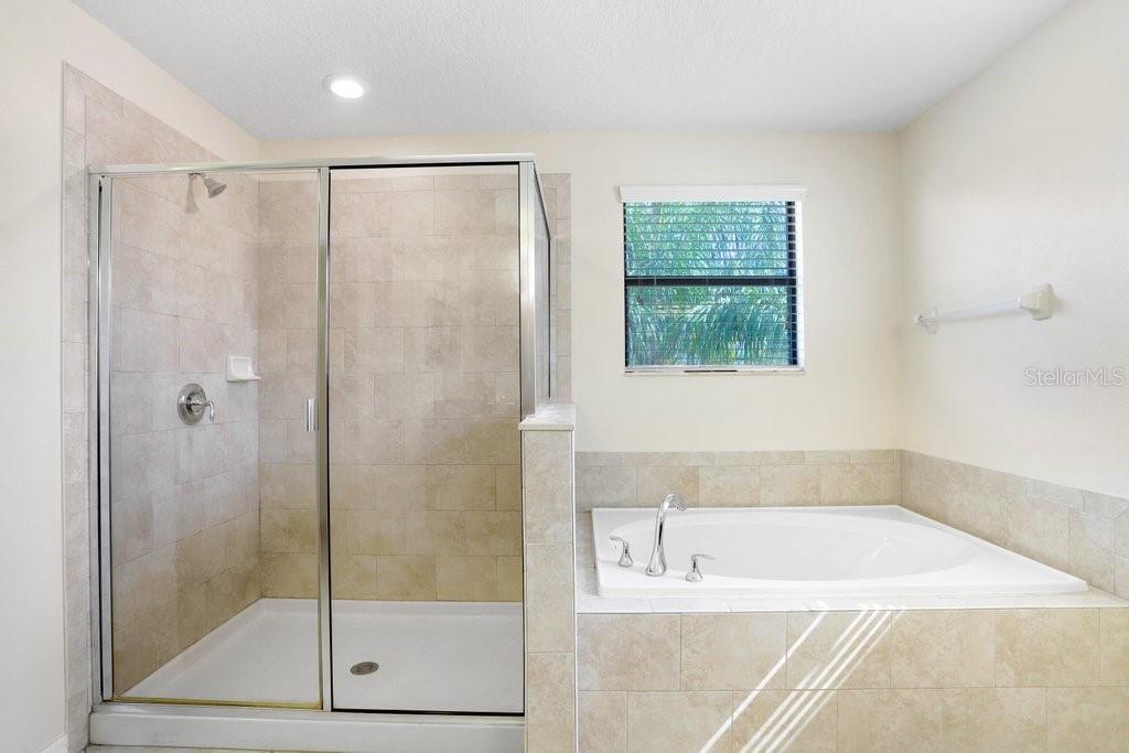 13921 Felix Will Road Riverview, FL 33579 - Photo 12 of 46