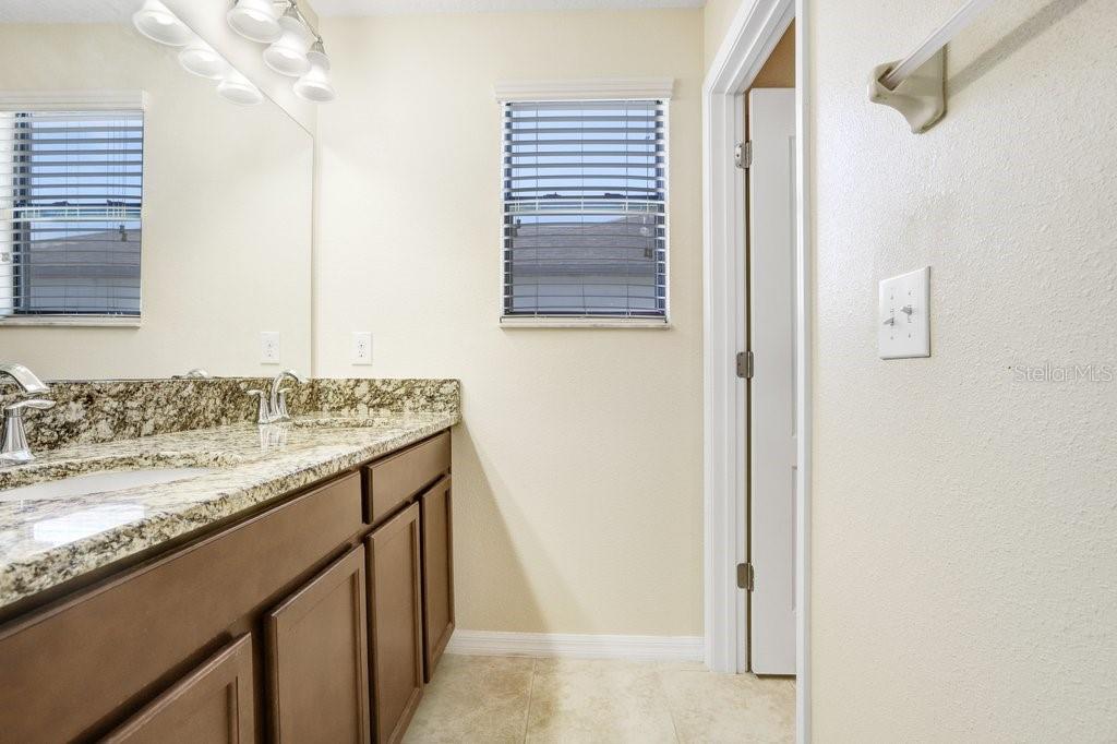 13921 Felix Will Road Riverview, FL 33579 - Photo 4 of 46