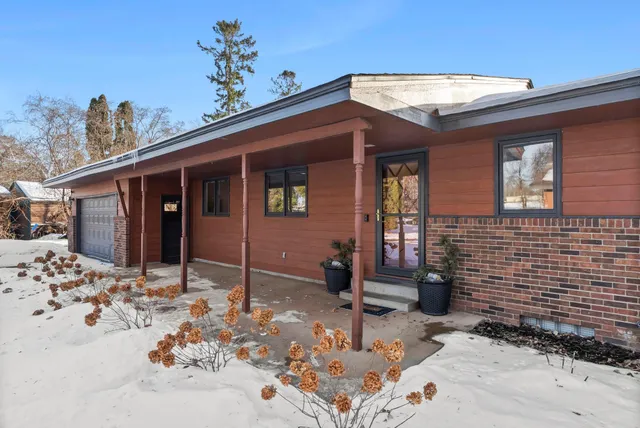 $575,000 | 6328 Riverdale Drive Northwest, Ramsey, MN 55303