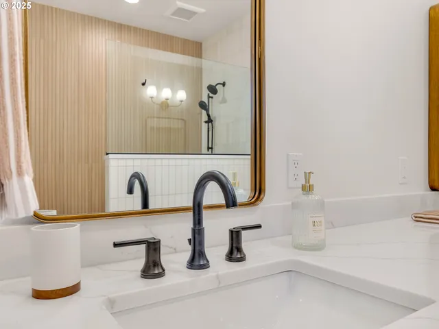 $859,500 | 1054 Picture Place, Gearhart, OR 97138