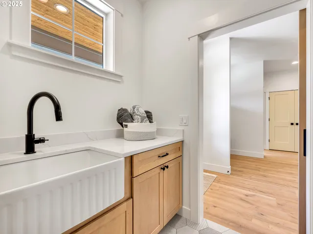 $859,500 | 1054 Picture Place, Gearhart, OR 97138