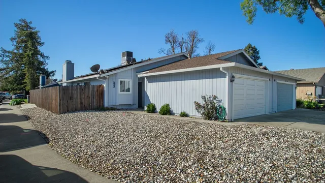 $392,000 | 115 Muir Circle, Woodland, CA 95695