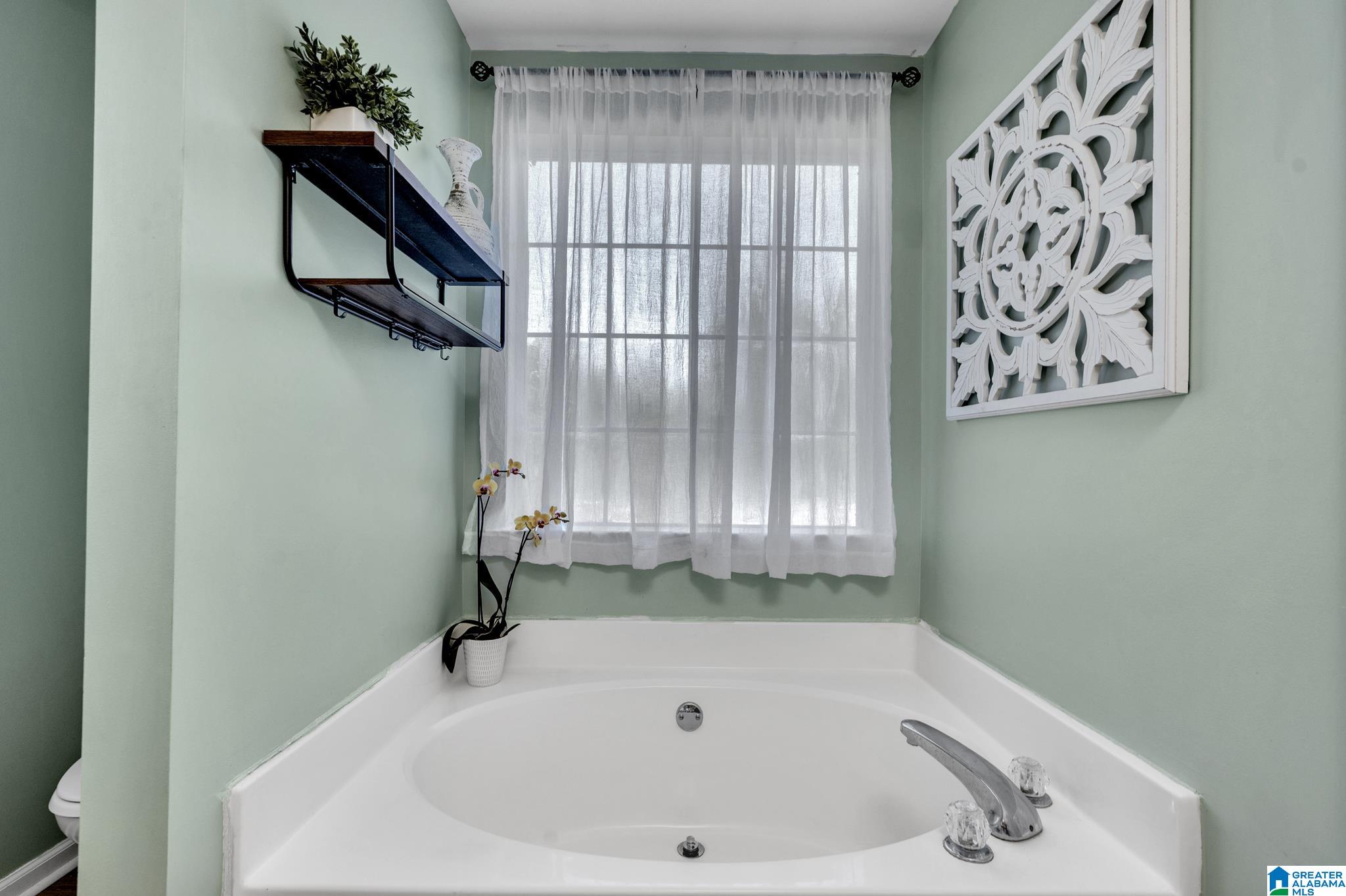 1004 Meriweather Court Calera, AL 35040 - Photo 18 of 31