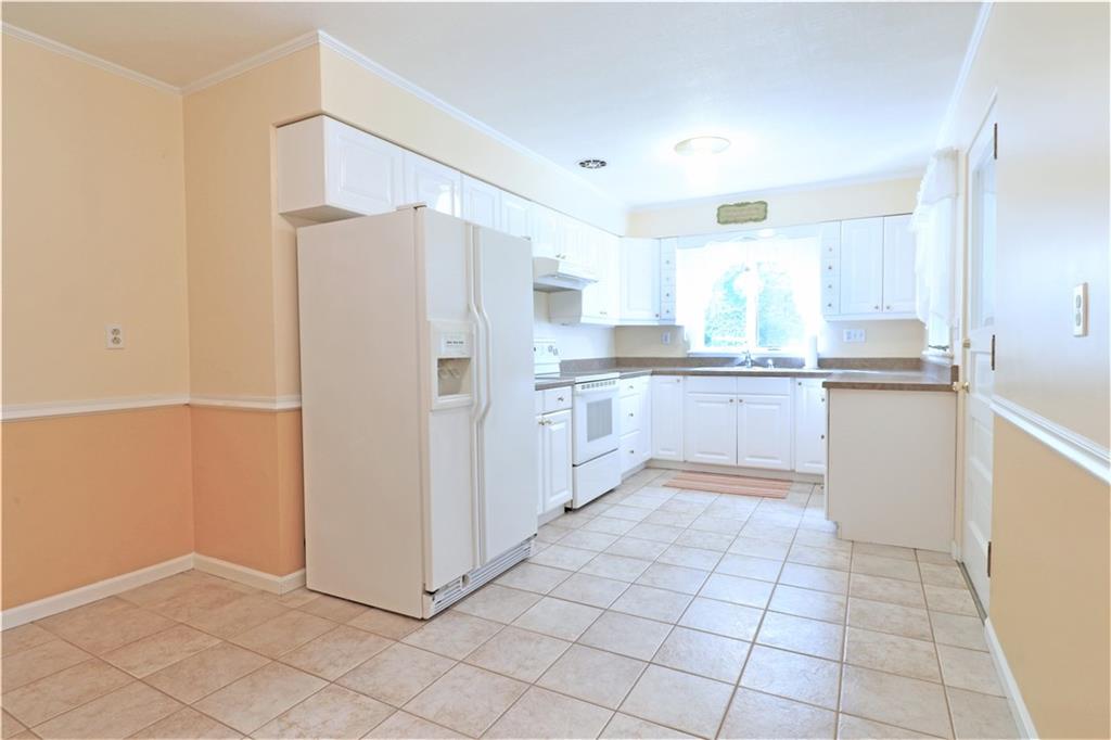 9301 Barnes Lake Road Irwin, PA 15642 - Photo 8 of 22 Gallery Image 8