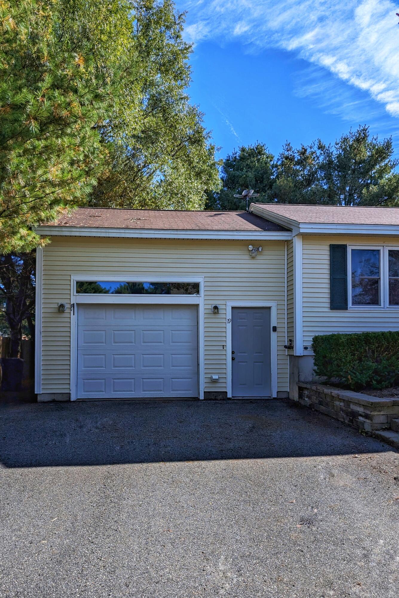 19 Ryan Road Saco, ME 04072 - Photo 39 of 44 PXL_20240929_140624423