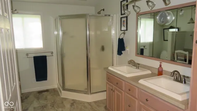 $785,000 | 6070 South 1000th Street East, Brazil, IN 47834