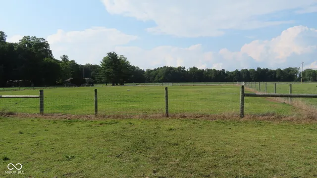 $785,000 | 6070 South 1000th Street East, Brazil, IN 47834