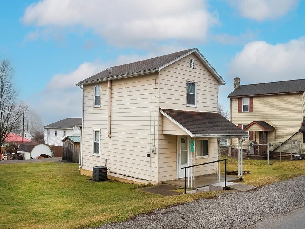 424 2nd Avenue Cadogan, PA 16212 - Photo 2 of 25