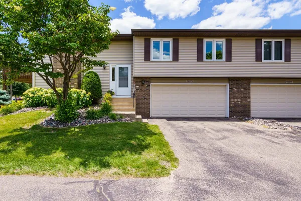 $283,900 | 10375 Balsam Lane, Eden Prairie, MN 55347