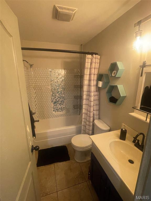 22810 Return Lane Waynesville, MO 65583 - Photo 11 of 23