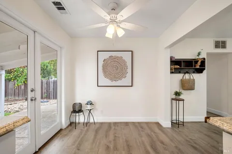 $595,000 | 2561 Pacific Street, Napa, CA 94558