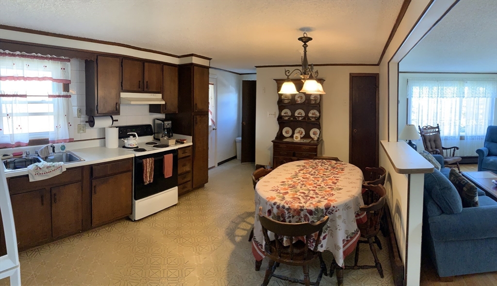 50 Beachview Road Boston, MA 02128 - Photo 9 of 21 Gallery Image 9
