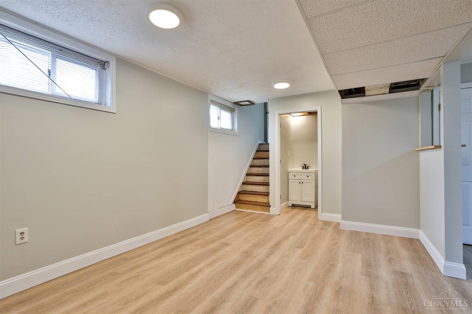 6832 Butler Warren Road Mason, OH 45040 - Photo 17 of 35 Gallery Image 17