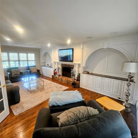 $11,999 | 10 Foxwood Lane, Thornwood, NY 10594
