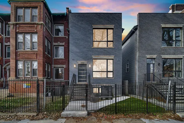 $614,990 | 5032 South Michigan Avenue, Chicago, IL 60615