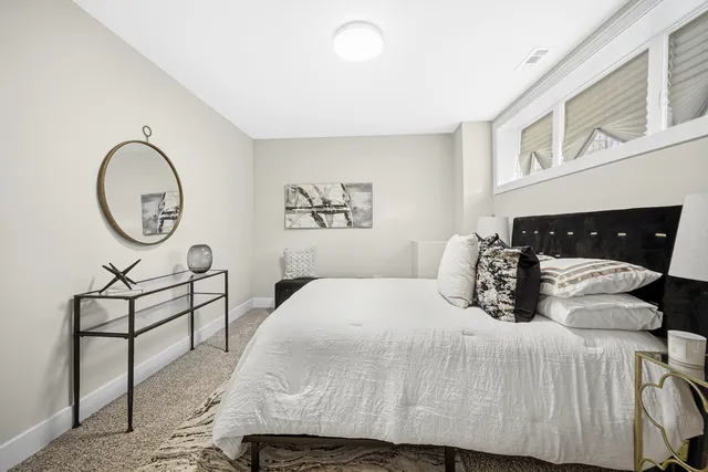 $629,000 | 5032 South Michigan Avenue, Chicago, IL 60615