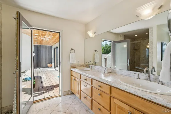 $2,595,000 | 10 Elkhorn Way, San Anselmo, CA 94960