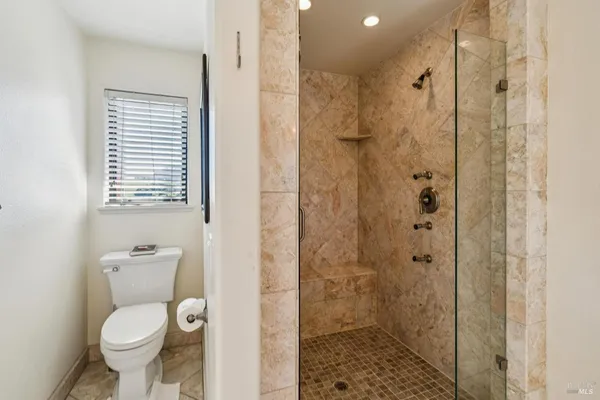 $2,595,000 | 10 Elkhorn Way, San Anselmo, CA 94960