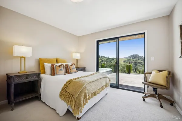$2,595,000 | 10 Elkhorn Way, San Anselmo, CA 94960