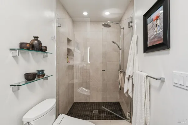$2,749,000 | 10 Elkhorn Way, San Anselmo, CA 94960