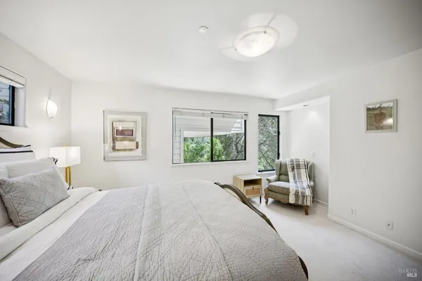 $2,595,000 | 10 Elkhorn Way, San Anselmo, CA 94960