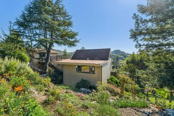 $2,749,000 | 10 Elkhorn Way, San Anselmo, CA 94960
