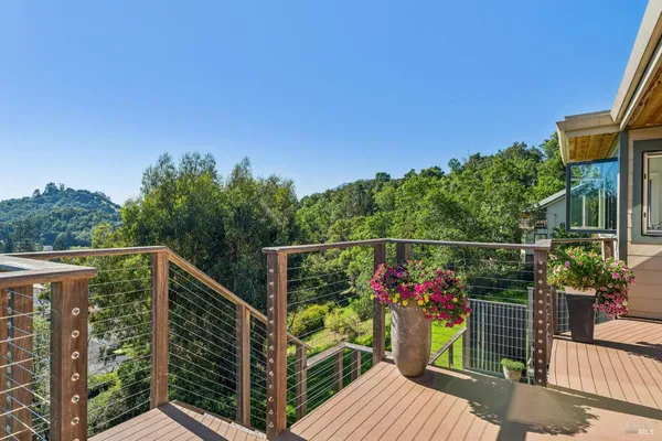 $2,595,000 | 10 Elkhorn Way, San Anselmo, CA 94960