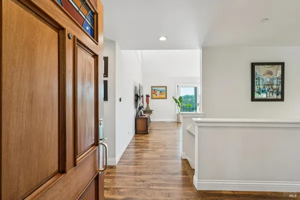 $2,595,000 | 10 Elkhorn Way, San Anselmo, CA 94960