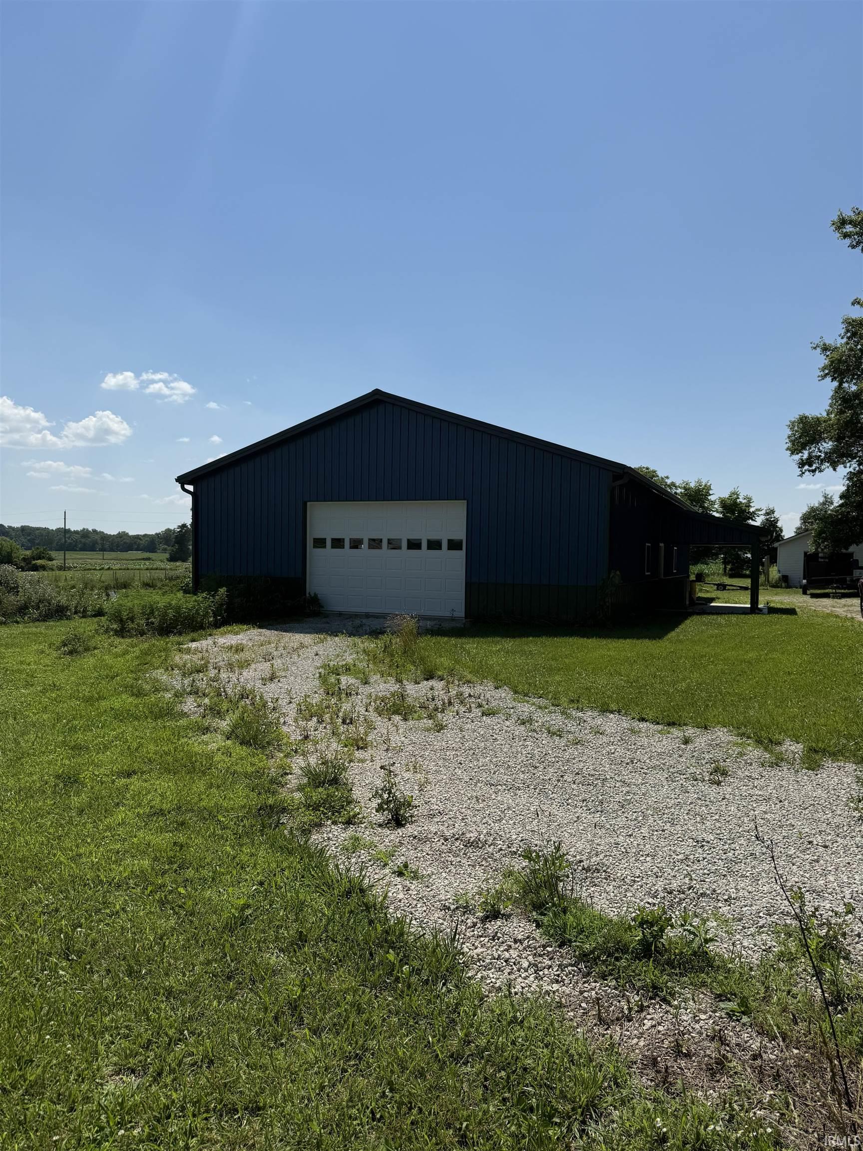 4252 East 1100 South Warren, IN 46792 - Photo 2 of 22